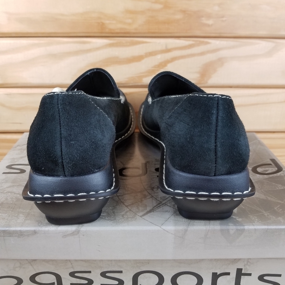 Suede Leather Loafer Black Slip on Comfort Shoe Moc Toe NEW CL 'Passports' 6.5 M - Picture 3 of 8